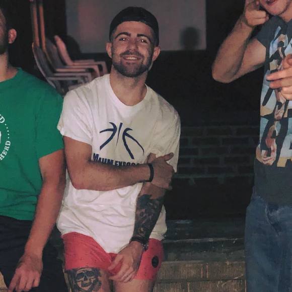 Meet your Posher, Gabriel - Picture 1 of 1